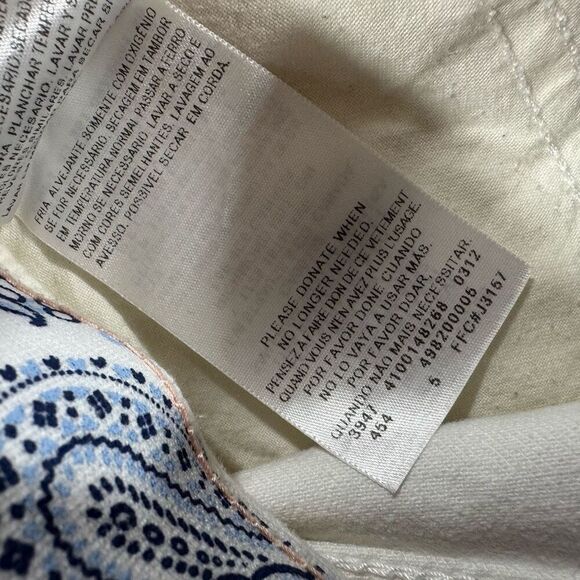 Levi's Women's White Faux Flap Front Pocket Crop Jeans Size 4 - Picture 10 of 10